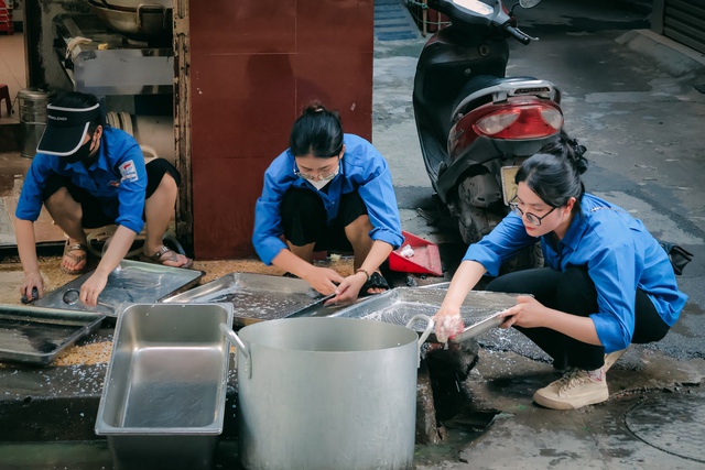 Cơm 0 đồng với tấm lòng nhân ái- Ảnh 5.