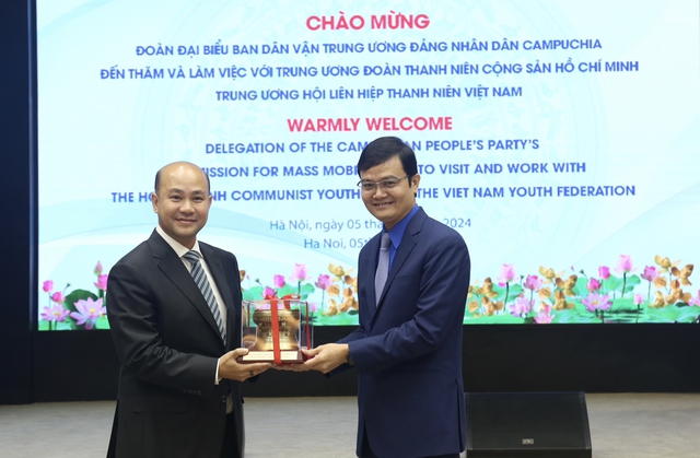 Anh Bùi Quang Huy: 'Quan hệ giữa thanh niên hai nước Việt Nam - Campuchia ngày càng tốt đẹp'- Ảnh 3.