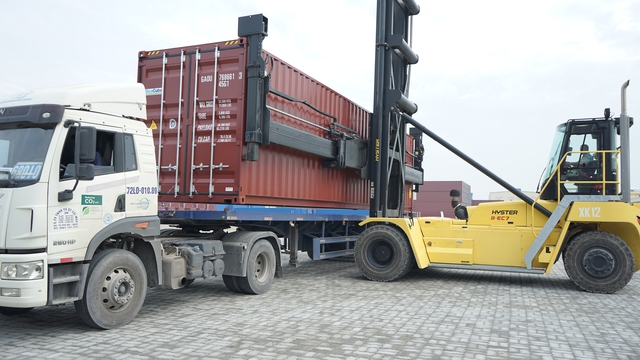 'Ông lớn' cho thuê container thế giới nhận lô hàng đầu tiên từ Hòa Phát- Ảnh 2.