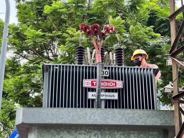 Điện lực TP.HCM nói gì trước sự cố mất điện, chứng khoán bị gián đoạn?- Ảnh 1.