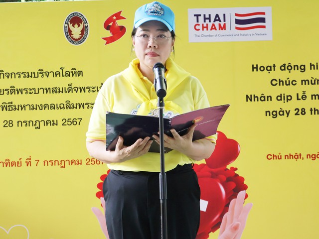 Gần 100 người hiến máu dịp mừng thọ Quốc vương Thái Lan- Ảnh 1.