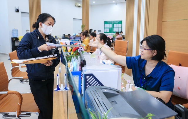 Nghiên cứu thực hiện các bảng lương, chế độ phụ cấp mới của khu vực công- Ảnh 1.