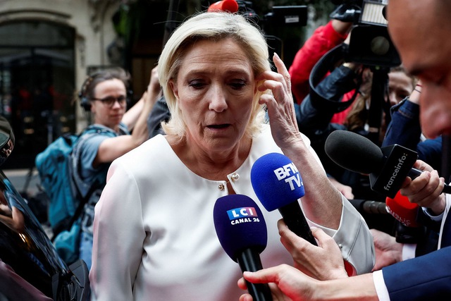 Pháp điều tra lãnh đạo đảng cực hữu Marine Le Pen- Ảnh 1.