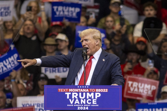 Ông Trump tố bà Harris ‘sao chép’ chính sách- Ảnh 1. Ông Trump tố bà Harris ‘sao chép’ chính sách- Ảnh 1.