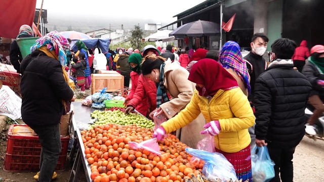 Chợ phiên Lũng Pù (phiên chợ vùng cao ở H.Mèo Vạc, Hà Giang)