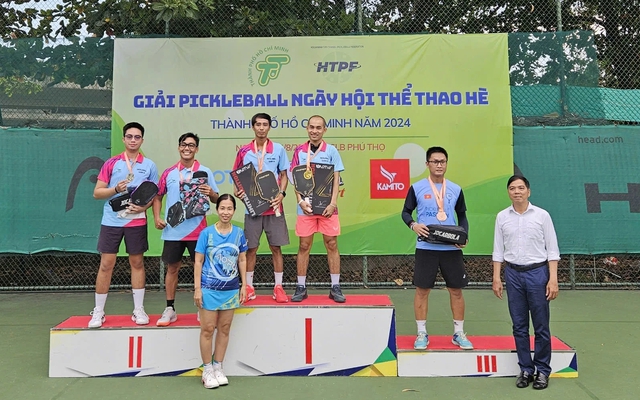 Nhà vô địch giải pickleball Thanh Niên thắng lớn ở giải pickleball TP.HCM 2024- Ảnh 2.