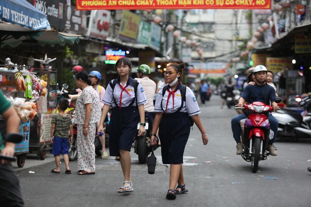 Thành phố ở Việt Nam: 'Sao ngày ấy mình chưa thương Sài Gòn đúng cỡ'- Ảnh 4.