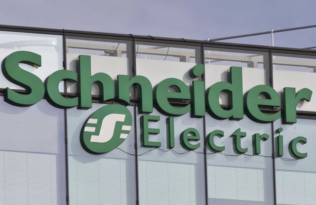 Schneider Electric tận dụng số hóa để giảm mức tiêu thụ năng lượng và khí thải carbon- Ảnh 1.