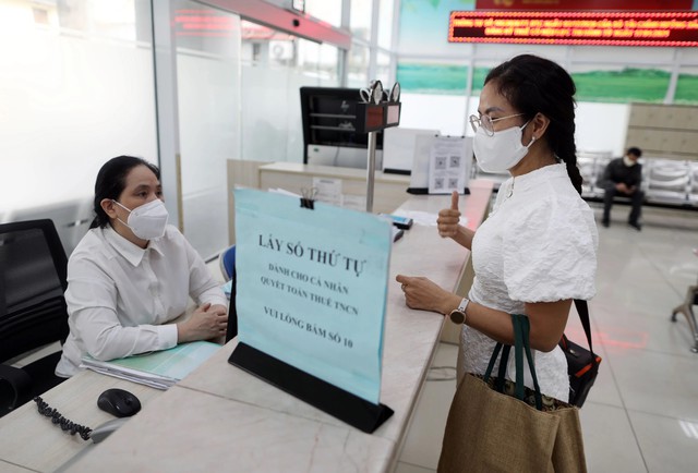 Thuế thu nhập cá nhân vẫn chỉ 'nắm người có tóc'- Ảnh 1.