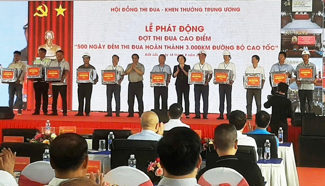 Thủ tướng phát động '500 ngày đêm thi đua hoàn thành 3.000 km đường bộ cao tốc'- Ảnh 3.