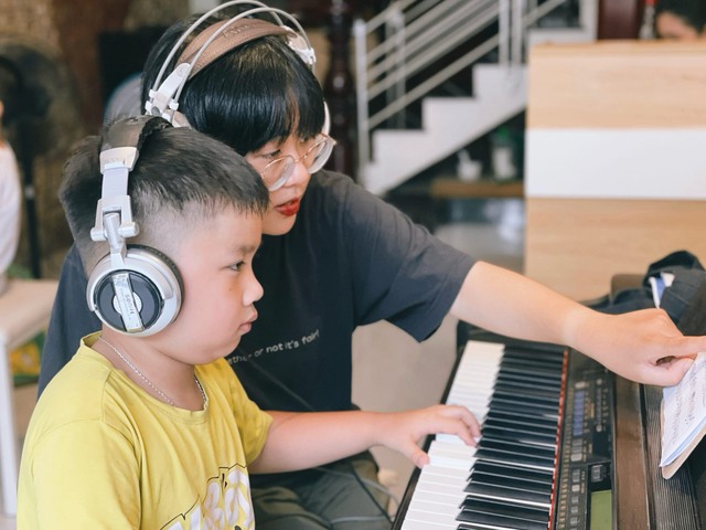 Sinh viên năm 3 cải tạo không gian nhà ở thành lớp dạy đàn piano- Ảnh 3.