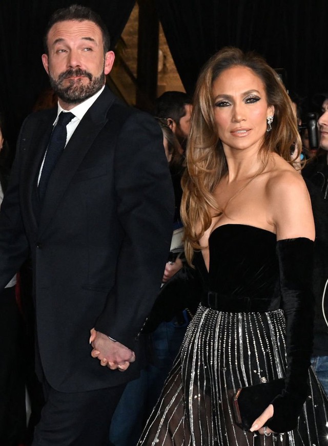 Ben Affleck vui vẻ bên vợ cũ giữa tin đồn ly hôn Jennifer Lopez- Ảnh 4.