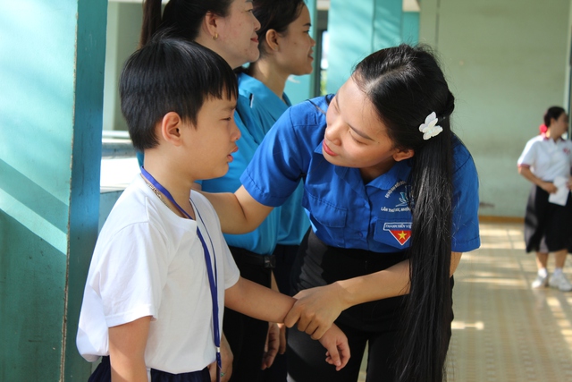 Quận 8 ban h&agrave;nh kế hoạch tuyển sinh đầu cấp: lớp 1, mầm non tuyển ra sao? - Ảnh 2.