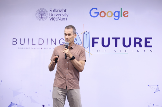 Nhà khoa học Jeff Dean: 'Sai lầm khi nghĩ ứng dụng AI cần rất nhiều tiền'- Ảnh 1.