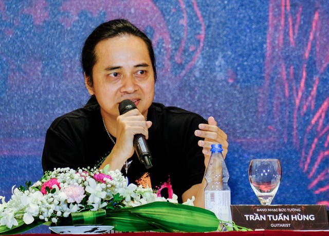 Ban nhạc Bức Tường làm concert trong nhà hát- Ảnh 1.