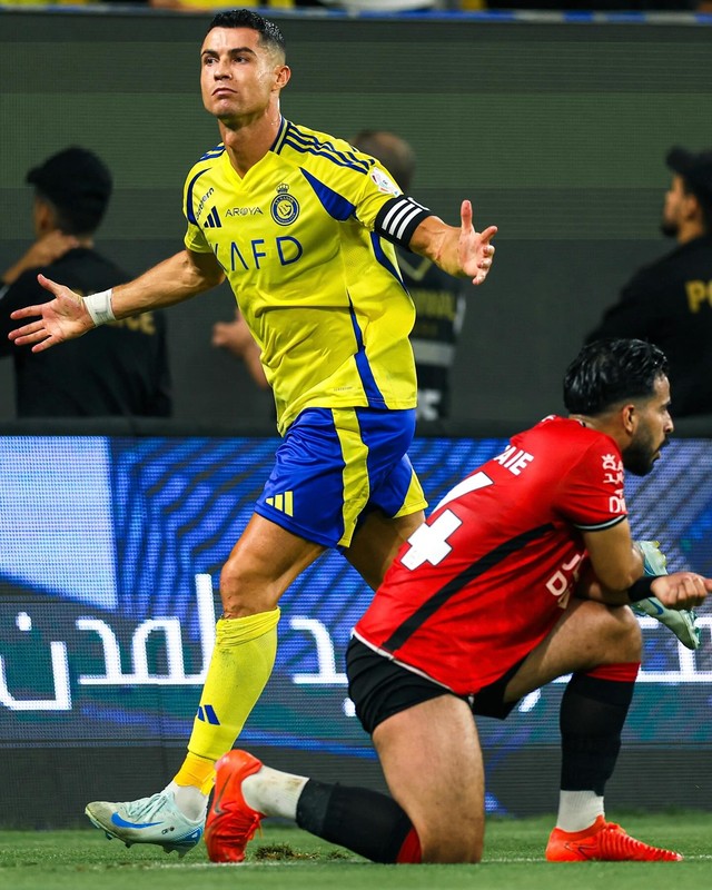 Al Nassr hòa thất vọng: Ronaldo lập công nhưng ăn mừng khiêu khích CĐV, bị tước bàn thắng- Ảnh 1.