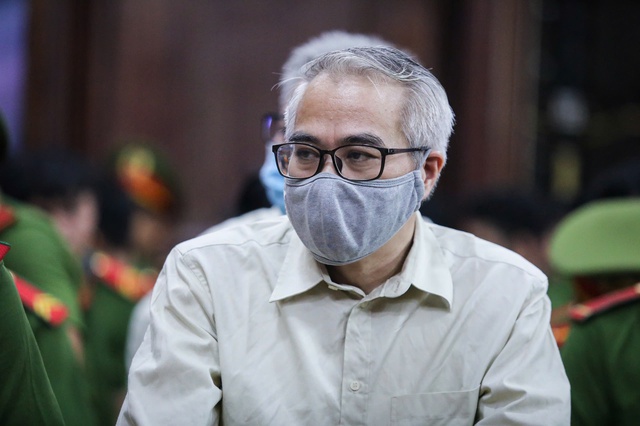 Tòa triệu tập 2 cựu cục trưởng đăng kiểm Việt Nam liên quan sai phạm TTĐK 50-04V - Ảnh 1.