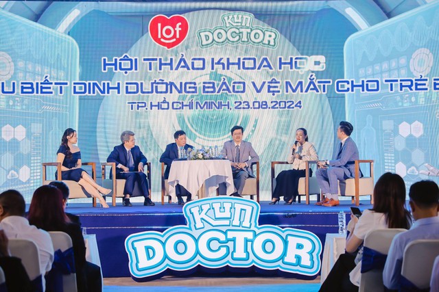 Các bên tại hội thảo sáng 23.8