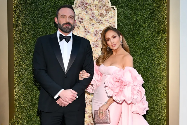 Ben Affleck hẹn hò bạn gái mới sau khi Jennifer Lopez đệ đơn ly hôn- Ảnh 1.