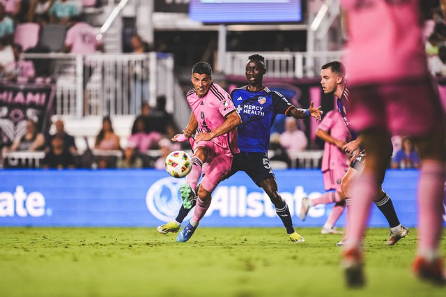 Suarez ghi bàn cực nhanh, Messi cười tươi khi Inter Miami hạ đẹp FC Cincinnati - Ảnh 2.