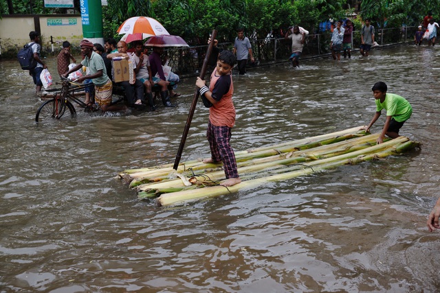 Lũ lụt càn quét Bangladesh: 20 người chết, hơn 5 triệu người bị ảnh hưởng- Ảnh 1.