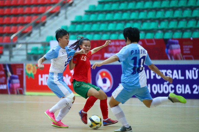 Đội trưởng futsal nữ Việt Nam tỏa sáng, Thái Sơn Nam TP.HCM thị uy sức mạnh- Ảnh 2.