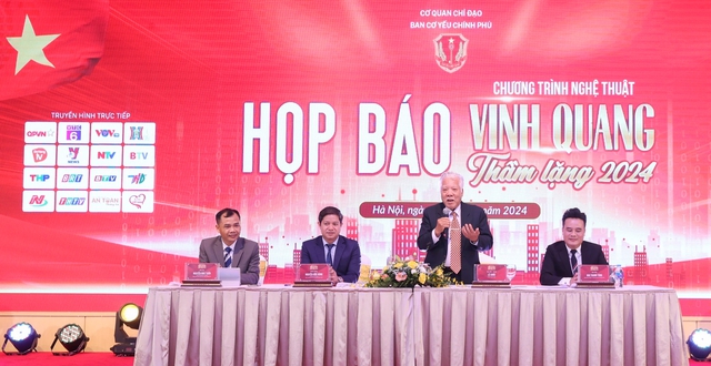 Tùng Dương, Minh Quân hát trong chương trình nghệ thuật đặc biệt 'Vinh quang thầm lặng 2024'- Ảnh 3.