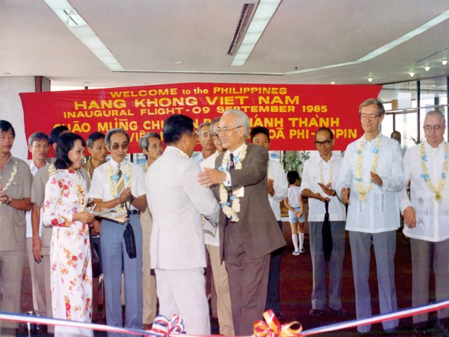 Kỳ tích mở đường bay trong thế cấm vận- Ảnh 2.