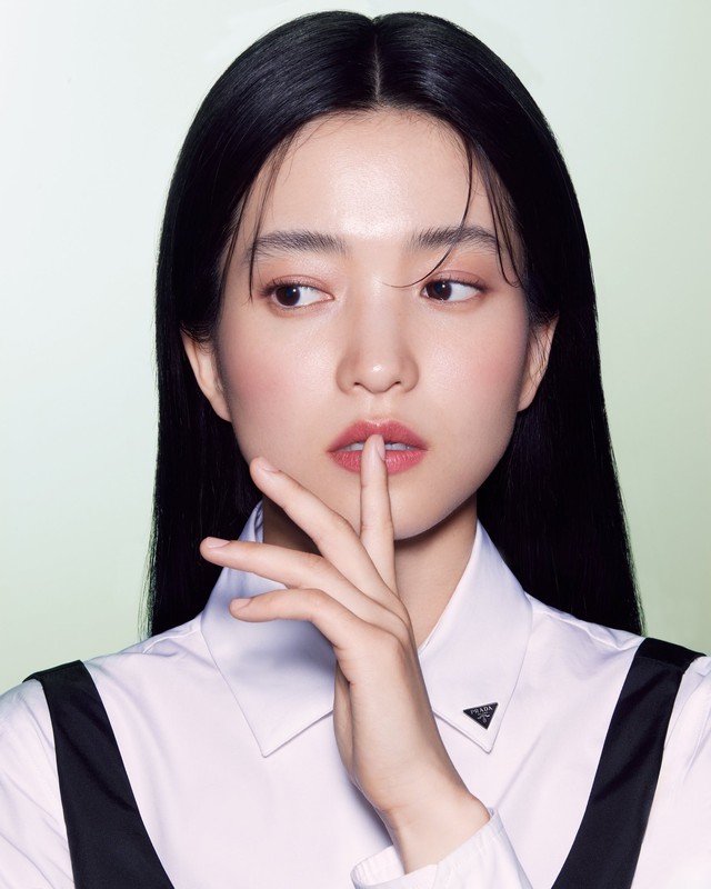 Kim Tae Ri trở thành đại sứ Hàn Quốc đầu tiên của Prada Beauty- Ảnh 1.