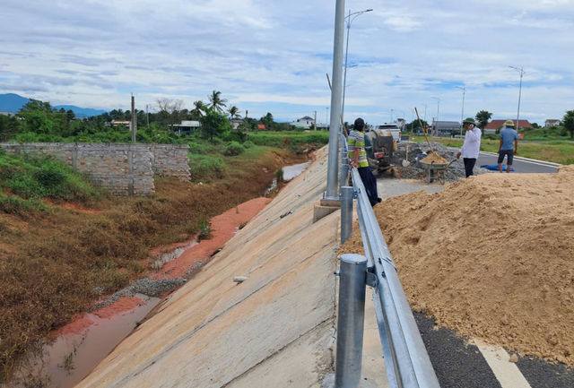 Bình Thuận: Lộ hàm ếch trên tuyến đường nghìn tỉ ĐT 719D vừa hoàn thành- Ảnh 3.