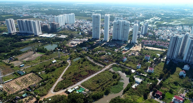 Điều kiện đấu thầu 'loại' doanh nghiệp nội?:  Tạo lợi thế cho nhà đầu tư nước ngoài- Ảnh 1.