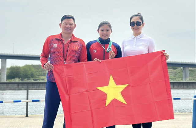  Nguyễn Thị Hương đấu canoeing, mang hy vọng cuối cùng của đoàn Việt Nam- Ảnh 1.
