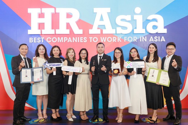 Vượt qua nhiều tiêu chí khắt khe, VitaDairy nhận cú đúp giải thưởng tại HR Asia Awards 2024