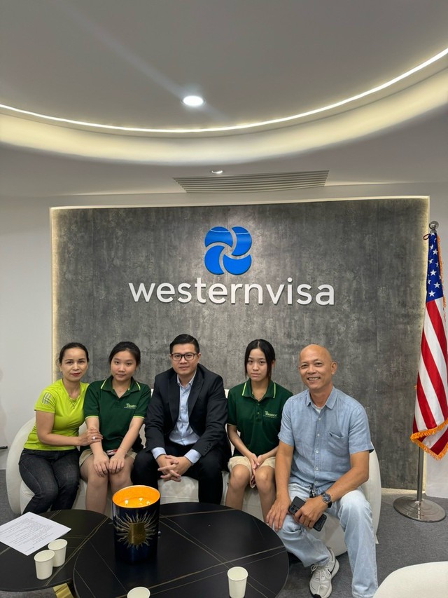 Nhiều phụ huynh đã tin tưởng lựa chọn Westernvisa đồng hành trên hành trình du học Mỹ của các con