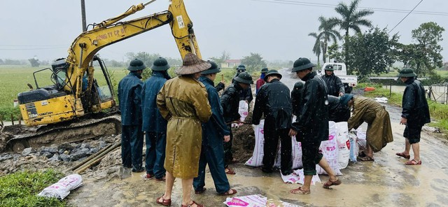 Nước sông Hồng dâng cao, Hưng Yên phát lệnh báo động cấp 1- Ảnh 1.