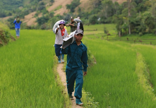 'Dòng chảy' ngược lên vùng cao- Ảnh 1.