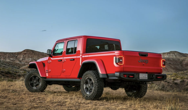 Jeep bị điều tra vì gần 790.000 xe Gladiator, Wrangler có nguy cơ cháy- Ảnh 2.