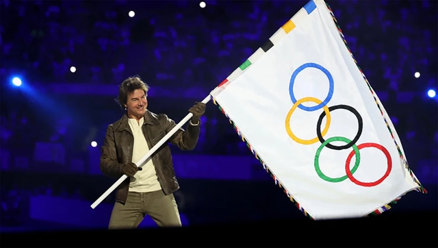 Ngạc nhiên với cát-xê màn biểu diễn ngoạn mục ở Olympic 2024 của Tom Cruise- Ảnh 1.