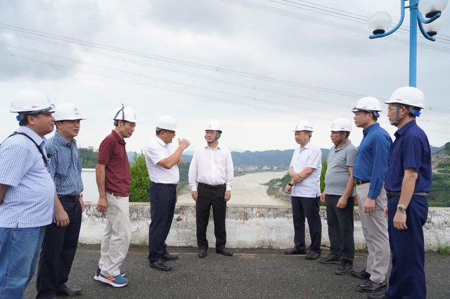 Thủy điện Hòa Bình đang làm việc trong trạng thái ổn định, an toàn- Ảnh 1.