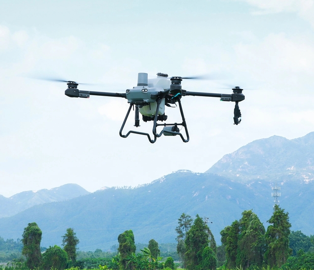 T.Ư Đoàn phối hợp Công ty AgriDrone VN chuyển hàng cứu trợ bằng máy bay không người lái- Ảnh 1.