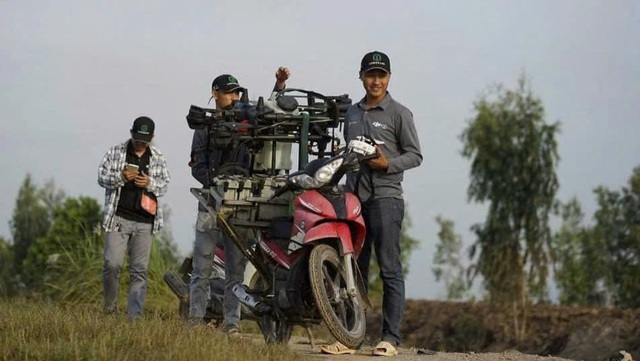 T.Ư Đoàn phối hợp huy động máy bay không người lái Drone cứu trợ vùng lũ- Ảnh 2.