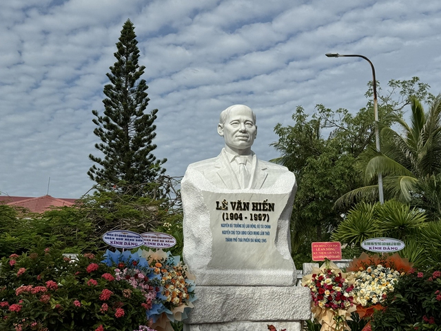 Bộ trưởng Lê Văn Hiến bảo quản công quỹ 'Tuần lễ Vàng' - chuyện xưa nhắc lại- Ảnh 1.