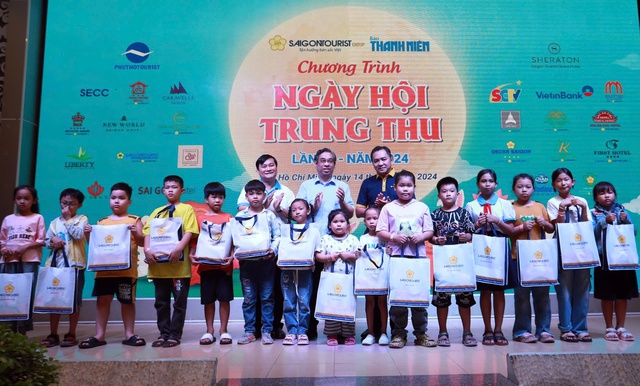 Trung thu ấm áp với trẻ bị ảnh hưởng bởi dịch Covid-19- Ảnh 8.