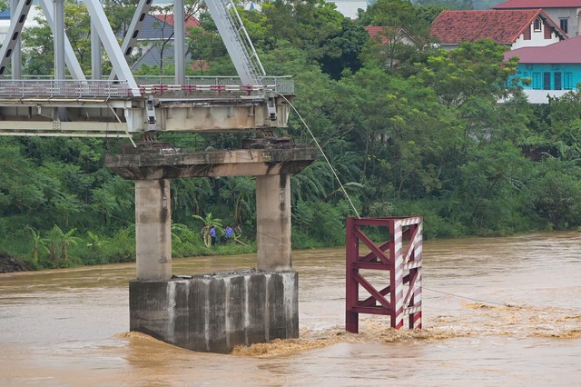 Phú Thọ đề nghị xây cầu Phong Châu mới, kinh phí 865 tỉ đồng- Ảnh 1.