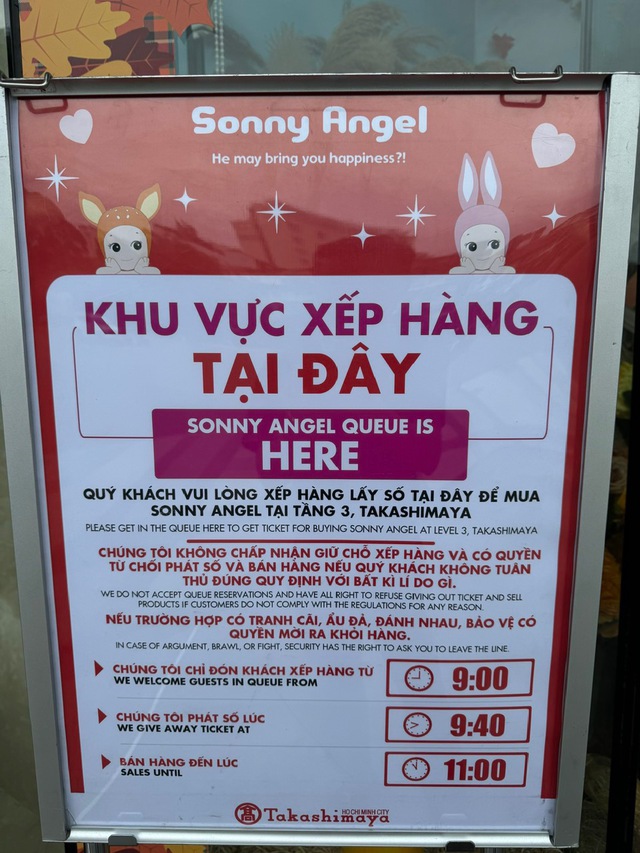 Sau Labubu, lại xếp hàng trắng đêm săn Sonny Angel- Ảnh 2.