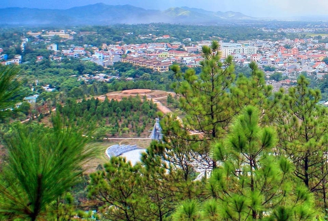 Những ngọn núi thiêng: Núi Bân, nơi Quang Trung lên ngôi hoàng đế- Ảnh 2.