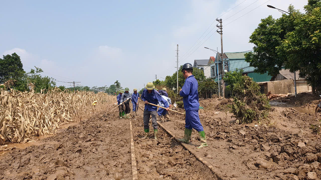 Cần khoảng 2.000 tỉ khôi phục hàng ngàn vị trí cầu đường hư hỏng sau bão số 3- Ảnh 2.