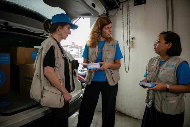 UNICEF Việt Nam chung tay khắc phục thiệt hại bão lũ- Ảnh 2.