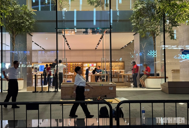 Việt Nam c&oacute; thể b&aacute;n iPhone 18 Pro series c&ugrave;ng ng&agrave;y với Mỹ, Trung Quốc - Ảnh 1.