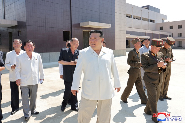 Ông Kim Jong-un thúc đẩy nhiều dự án y tế, khoa học và giáo dục- Ảnh 1.